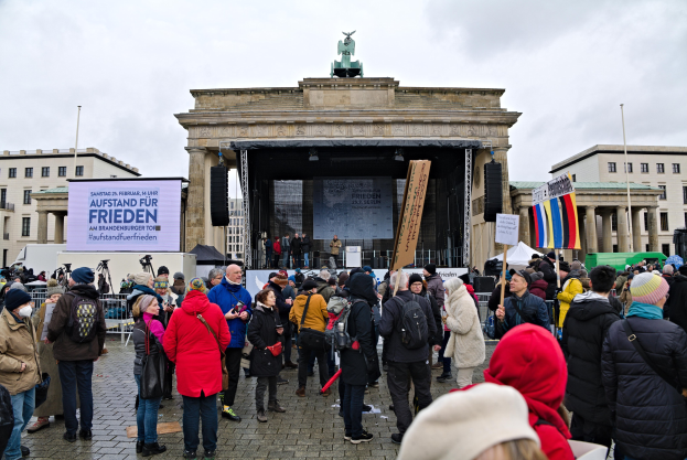 Untersuchungen nach Unruhen auf dem Jahn-Platz