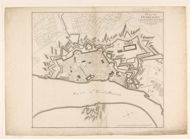 Eine detaillierte Karte von Düsseldorf, Deutschland, auf einem weißem Hintergrund, die Straßen, Gebäude, Landmarken und Text mit zusätzlichen Stadtinformationen zeigt.