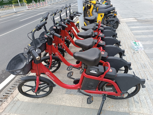 POL-K: 250404-6-K Verdächtiger Fahrraddieb in Rondorf festgenommen - E-Bikes, Rennräder und Mountainbikes sichergestellt