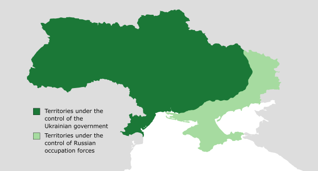 Eine Karte von Ukraine mit in Grün hervorgehobenen Provinzen und Text auf der linken Seite, der die Territorien unter ukrainischer Regierungskontrolle beschreibt.